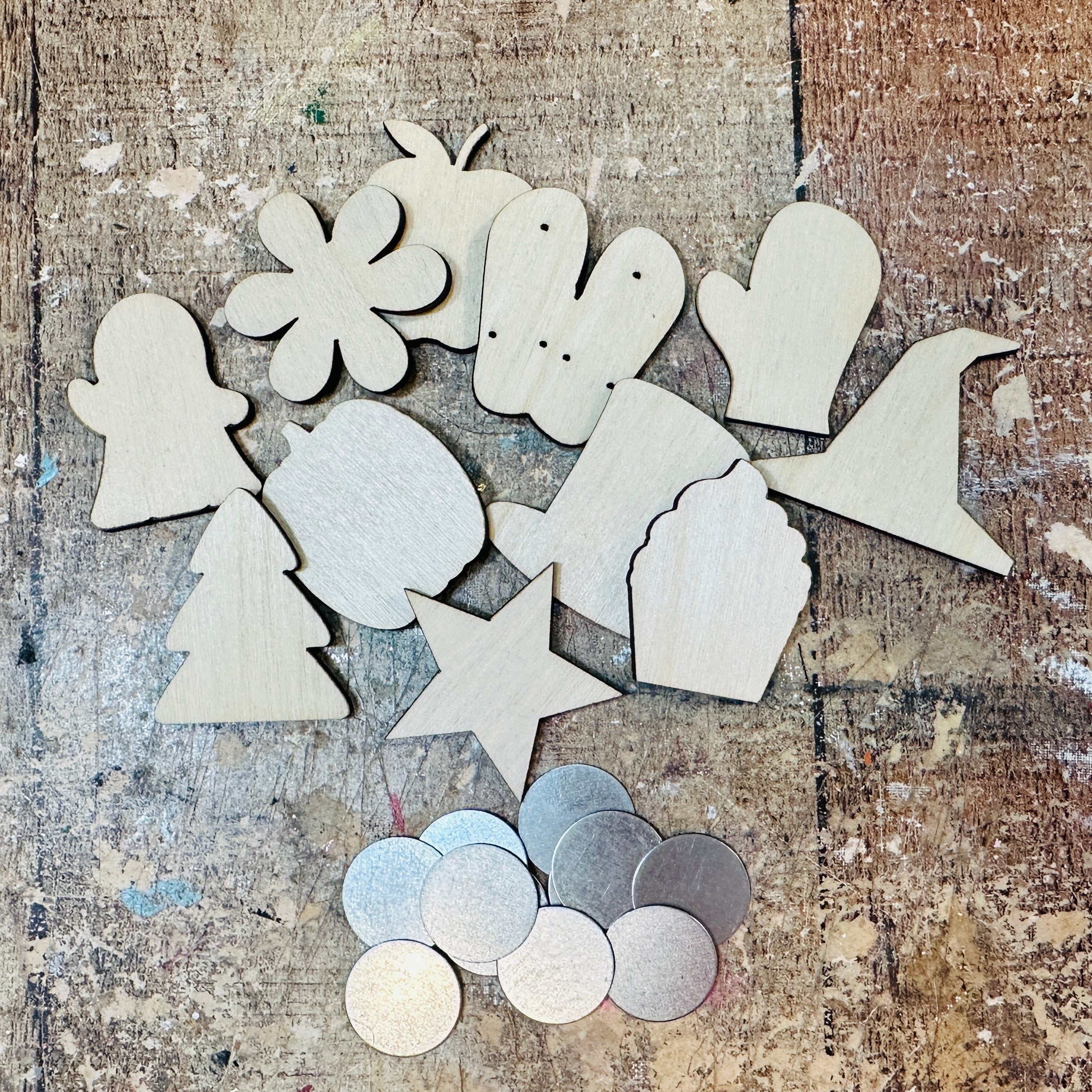 House Calendar Interchangeable Pieces | DIY Kits